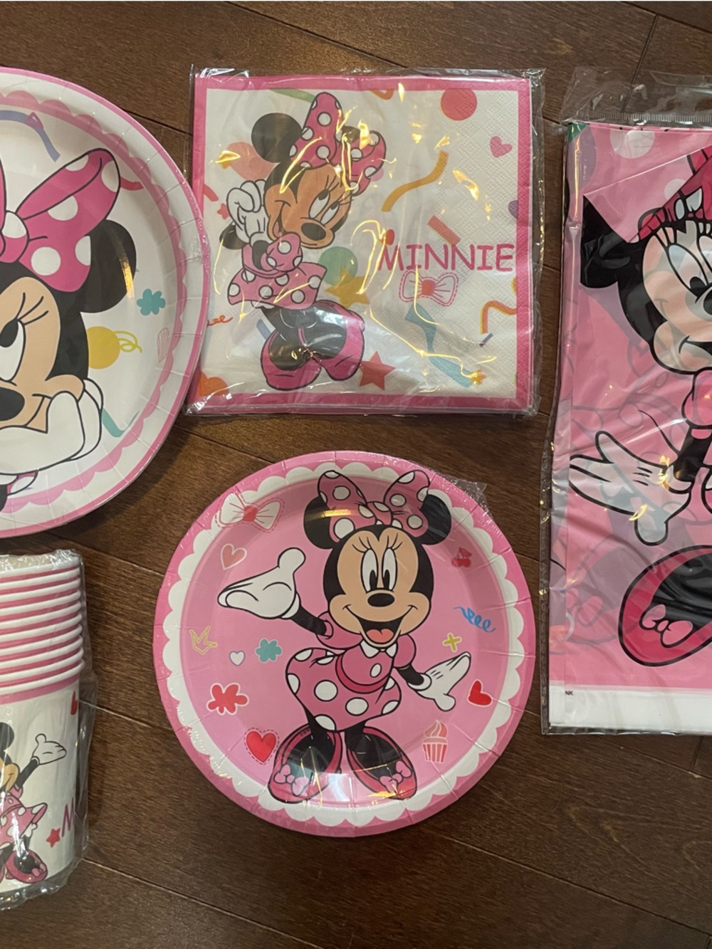 Minnie Mouse Pink Party Paper Plates & Napkins Set
